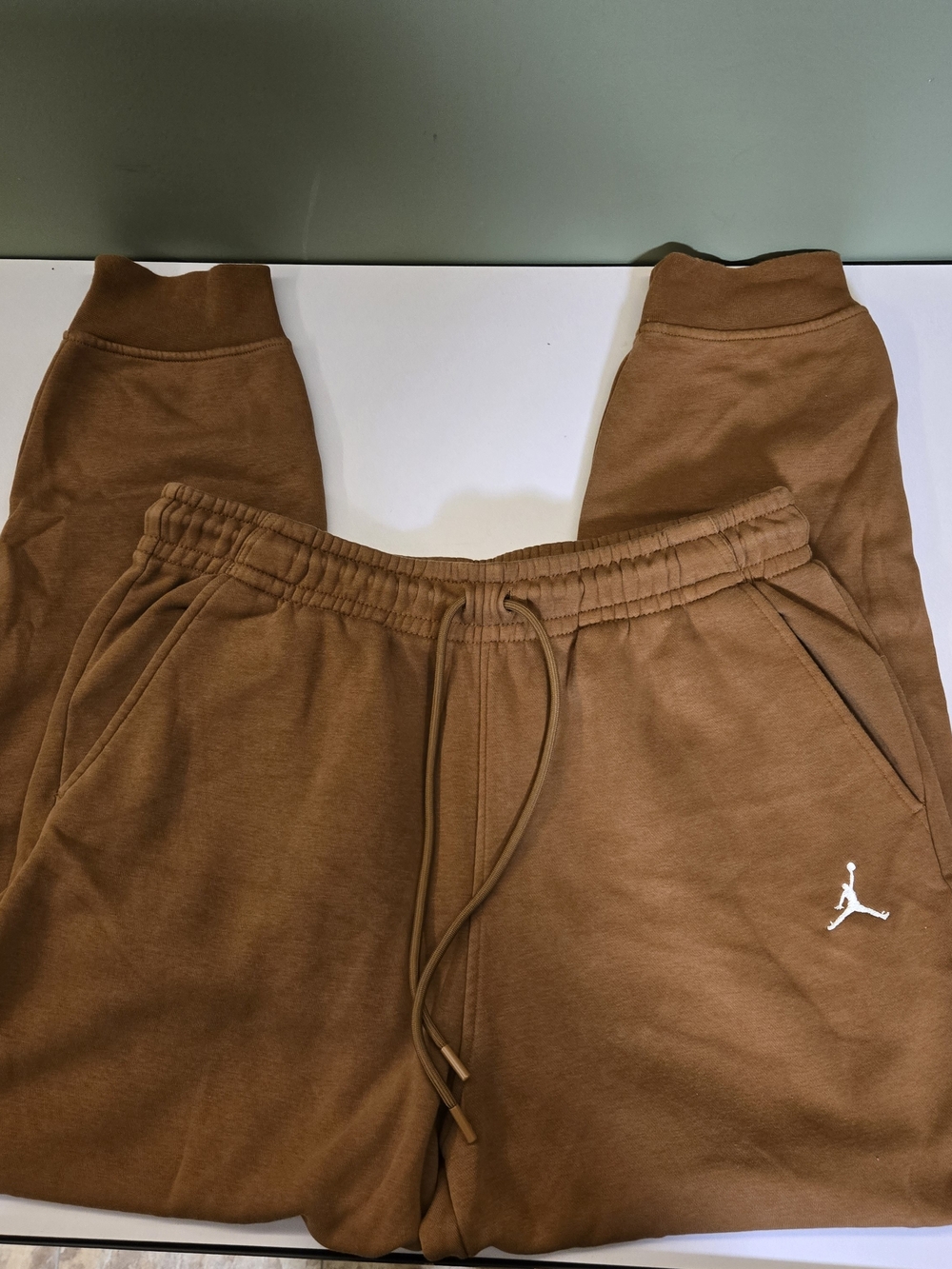 Jordan Men's Essentials Fleece Joggers Sweatpants Brown Size Large